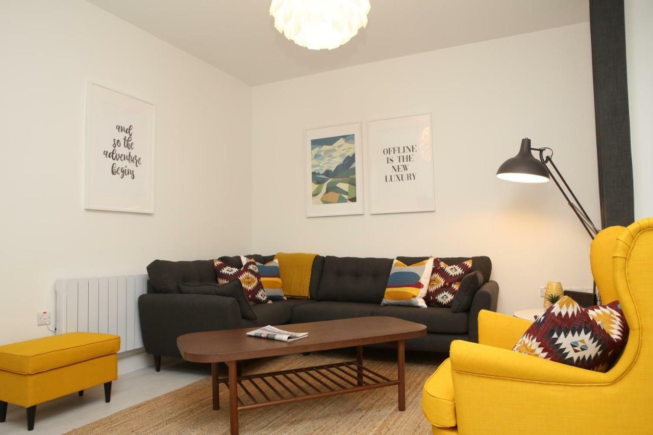אניסקילן East Bridge Apartments מראה חיצוני תמונה